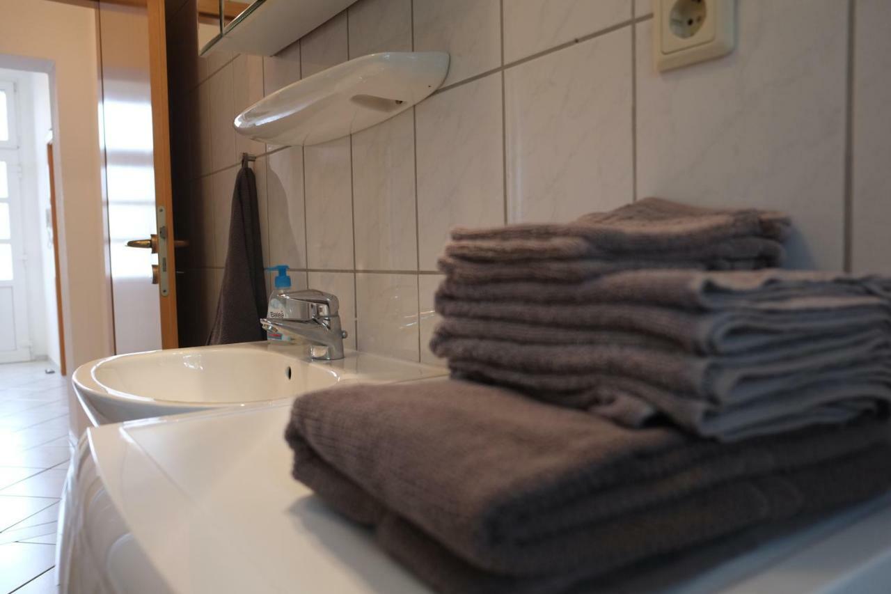 Ferienwohnung Mit Terasse Оберхаузен Екстериор снимка
