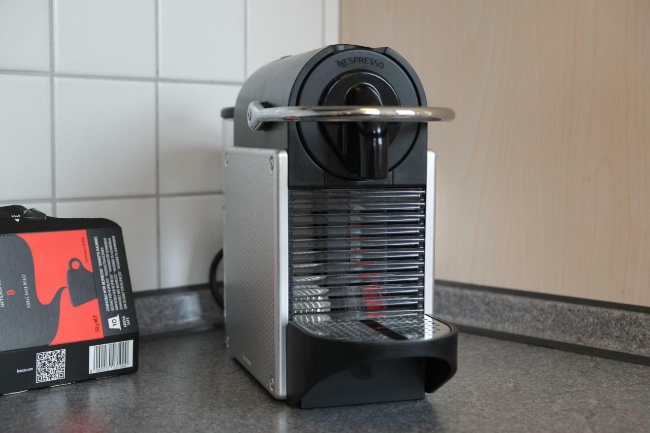 Ferienwohnung Mit Terasse Оберхаузен Екстериор снимка