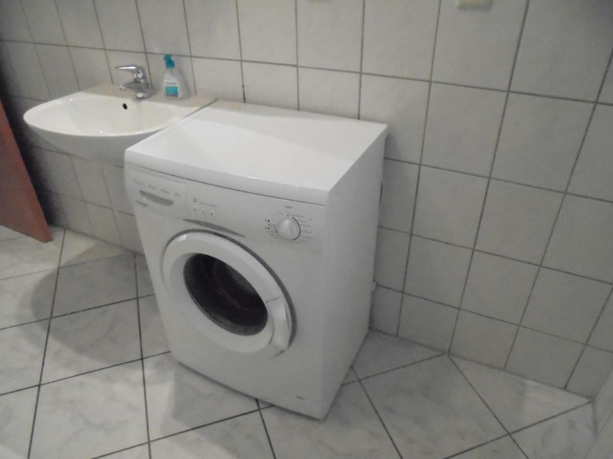 Ferienwohnung Mit Terasse Оберхаузен Екстериор снимка